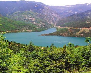 2η μέρα: Κοίτα - Βάθεια - Πόρτο Κάγιο - Ταίναρο - Μαρμάρι - Γερολιμένας Πρόγευμα μπουφέ με αγνά τοπικά προϊόντα και αρχίζουμε τις επισκέψεις μας με τον οικισμό της Κυπάρισσου.