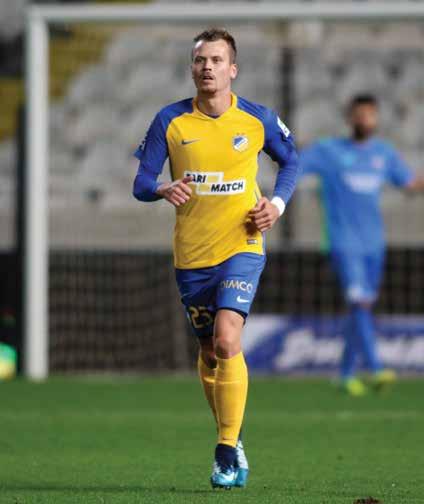 ΣΥΝΕΝΤΕΥΞΗ Denis Polyakov 1. Denis ποιο είναι το αγαπημένο σου φαγητό. «Μου αρέσουν πολύ τα θαλασσινά». 2. Έχεις κάποιο τυχερό αντικείμενο; «Όχι δεν έχω κάτι τέτοιο». 3.