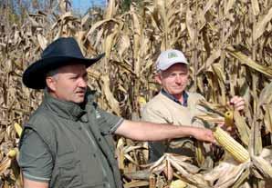 DuPont Pioneer Farmer klub DuPont Pioneer Farmer klub - ciljevi Pioneer se svake godine zalaže za uspjeh svojih kupaca nudeći im najbolje hibride kukuruza, nove tehnologije, vrhunsku kvalitetu