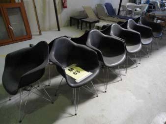 Bucket Seat Café Chairs LOT 84 (ID:87478)