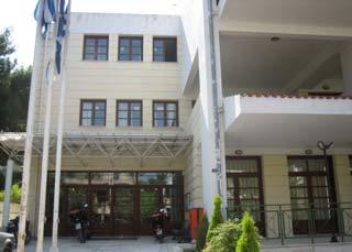 Τραυλό και τον διευθυντή Β /βάθμιας Εκπαίδευσης Β Αθήνας Αθ. Φαλούκα. ΔΗΜΟΣ ΣΑΡΩΝΙΚΟΥ Ξεκίνησε η λειτουργία του Κέντρου Κοινότητας προστασίας και γ.
