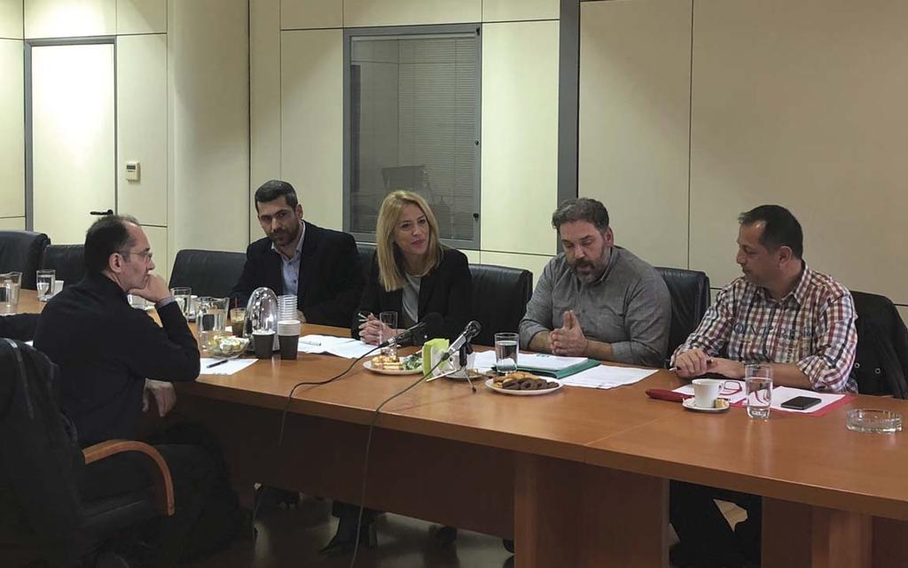 12 ATTIKO BHMA επικαιρότητα Παρασκευή 23 Φεβρουαρίου 2018 Ερευνα με πρωτοβουλία της Περιφέρειας Αττικής και του Εργατικού Κέντρου Αθήνας Ενα στα δύο νοικοκυριά στην Αττ Συνέχεια από την πρώτη σελίδα