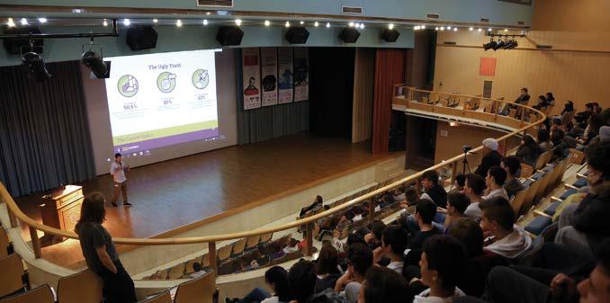 MAΘΗΤΙΚΑ ΜΗΝΥΜΑΤΑ Επαγγελματικός Προσανατολισμός + ΣΕΠ 43 100 mentors Τα Εκπαιδευτήρια, στο πλαίσιο του ΣΕΠ (Σχολικός Επαγγελματικός Προσανατολισμός), συνεργάζονται για 3η χρονιά με τους 100 MENTORS,