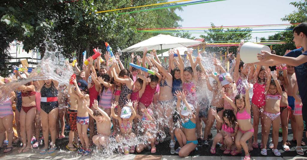 MAΘΗΤΙΚΑ ΜΗΝΥΜΑΤΑ Some notes from the happy campers Here are a few words from our indispensible assistants about their experience at English and Adventure Camp.