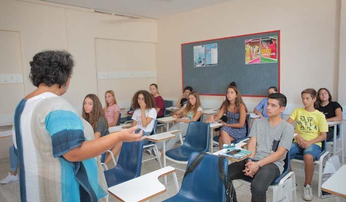 52 ΘΕΡΙΝΑ ΠΡΟΓΡΑΜΜΑΤΑ Θερινά Εκπαιδευτικά