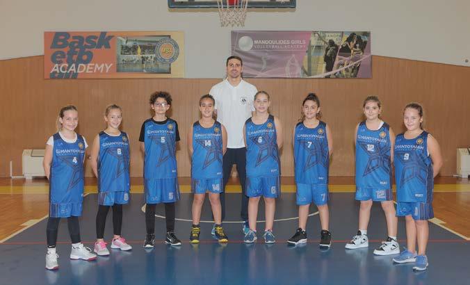 Φιλιππόπουλος Η. - Μ. Χασιώτης Ι. Χατζηισαάκ GBB TEAM U - 12 Μ. Δανού Ε. Ζαχαροπούλου Φ. Ζελενίτσα Α. Καμαλακίδου Α. Μακέδου Ε. Μακέδου Ε. Ντολοπούλου Σ.