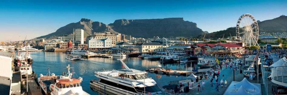 Έμβλημα της πόλης είναι το Table Mountain (επίπεδο βουνό) που δεσπόζει στο τοπίο και χαρίζει στον επισκέπτη μαγευτική θέα προς την πόλη και το λιμάνι της.