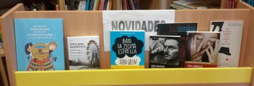 No caso de renovación cubriremos os datos como si se devolvera o libro e abriremos un novo rexistro polo que na pegatina teremos que poñer o novo número de préstamo.