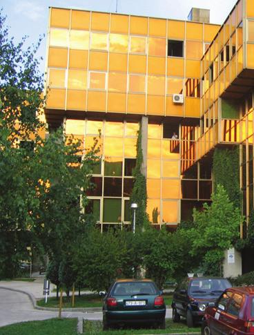 2. SNOVNI POKAZATELJI UTICAJA NA KOLINU I MJERE ZAŠTITE OKOLINE Elektrodistribucija Bihać Upotreba transformatorskog ulja U toku redovnog održavanja transformatora vršene su dopune trafo ulja.