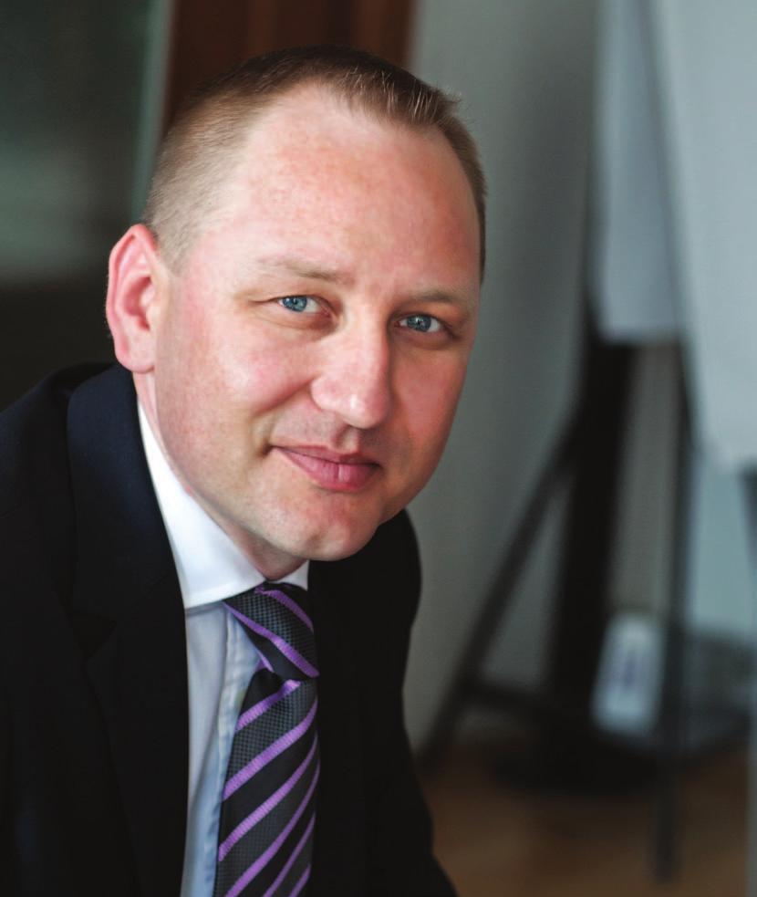 ro Raport Anual 2013 7 Comitetul de Direcție CUPRINS Traian Halalai Președinte al EximBank din noiembrie 2012, are o vastă experiență în mediul bancar, ca Director General Adjunct și Membru al