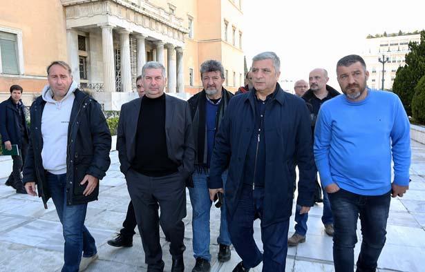 Παρασκευή 2 Μαρτίου 2018 ATTIKO BHMA 5 αυτοδιοίκηση Eëåýèåñï BHMA Ο ΣΥΡΙΖΑ σκοτώνει τις προοπτικές της χώρας Το αίσχος που είδαμε στη Βουλή, αποκαλύπτει μια πικρή αλήθεια.