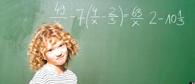 Faqe 7 Përvetësimi dhe suksesi në matematikë nuk varen nga inteligjenca, por nga puna dhe disiplina Kush nuk ka dëgjuar në klasë apo në shtëpi një nxënës, një shok, vajzën apo djalin e vet të thotë: