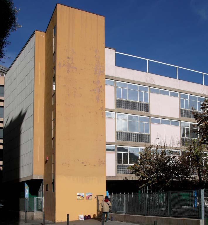 Contido. Tema 1. A construción metálica. O aceiro estrutural 1. Materiais metálicos na construción. 2. Normativas. 3. Características dos aceiros. 4. Tipos de aceiro. 5.