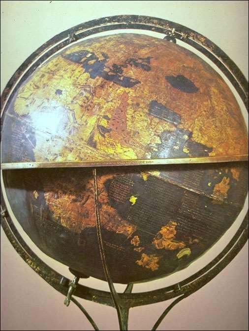 Renesansa oživljavanje spoznaje o sfernom obliku Zemlje Obnavlja se izrada globusa Najstariji očuvani globus Martin Behaima iz Nürnberga iz 1492.