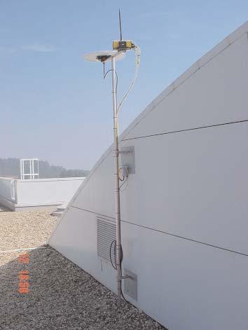 Base de Referencia GPS Introdución A base de referencia GPS recibe datos de satélites que pertencen ao sistema de posicionamento global NAVSTAR (GPS), unha constelación de satélites controlados dende