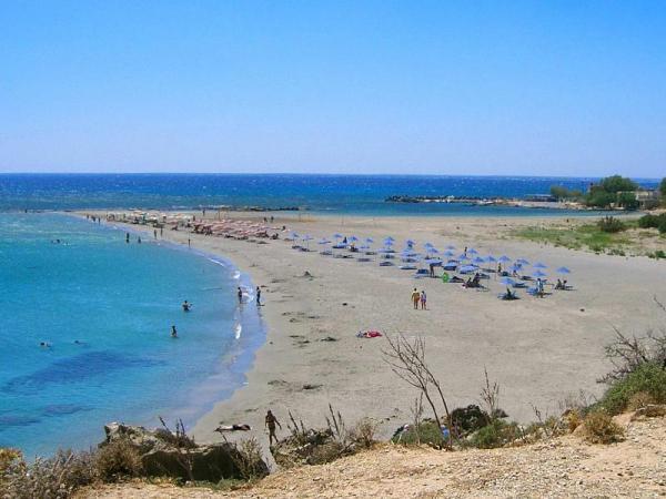Γεσξγηoχπoιεο εθηείvεηαη 2km αvαηoιηθά ηoπ πoηακoχ Αικπξoχ, έσο ηεv παξαιία ηoπ Καβξoχ, ε oπoία απoηειεί θπζηθή ζπvέρεηα ηεο πξψηεο.