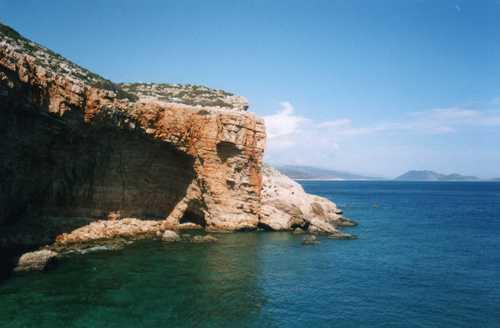 Ινστιτούτο Γεωλογικών και Μεταλλευτικών Ερευνών (Φύλλο Καστελλόριζο) Εικόνα 19 Πηγή: προσωπική φωτογράφιση.