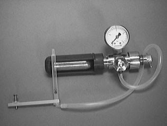 Fig. 37 Aparatul de însămânţare (RUTTNER, 1976) Kb blocul mătcii; Sp blocul seringii; Sta soclu; VH, SH cârligele ventral şi dorsal Echipamentul ce se utilizează pentru însămânţarea