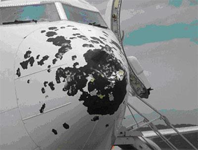 -2 الطائرات التجارية Aircraft( :)Commercial يجرى عادة اختبا ارت شاممة لمطائ ارت لمكشؼ عف مشاكؿ التآكؿ لمطائ ارت في بيئات الخدمة المختمفة واعطاء تقنيات متعددة لمكافحة التآكؿ واالختبا ارت األكثر