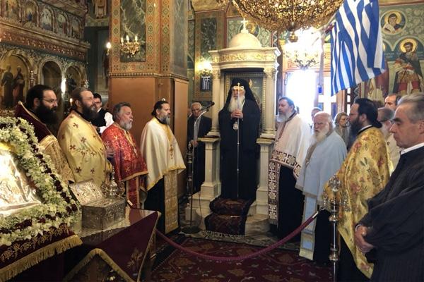 τους γύρω χώρους και τους δρόμους για να τιμήσουν τον Άγιο Γεώργιο. Το θείο λόγο κήρυξε ο πανοσ. αρχιμανδρίτης π.