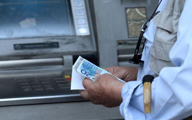 Δ συζήτησε αλλά και ενημερώθηκε για την κατάσταση υπό την οποία οι αξιωματικοί εκτελούν το καθήκον τους καθημερινά. Ο κ.