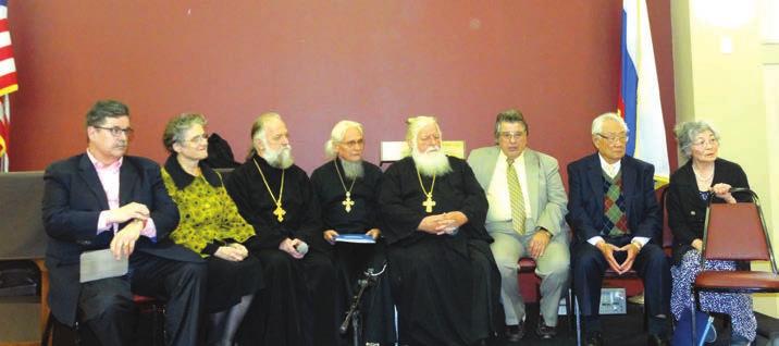 SFÂNTUL IOAN MAXIMOVICI Simpozion - Partipanți : de la stânga la dreapta: Serghei Kalfov, Maria Potapova, pr. Victor Potapov, pr. Serghei Kotar, pr.