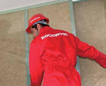 Multirock Airrock LD Airrock ND Airrock HD Airrock XD PROTECȚIE LA FOC MANSARDE TAVANE SUSPENDATE Vata minerală bazaltică ROCKWOOL are o structură fibroasă deschisă, ceea ce o face ideală pentru