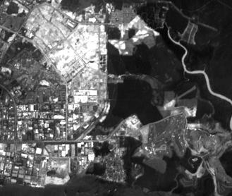 Exemple de imagini multispectrale (1) Urmatoarele trei imagini arata cele trei benzi ale unei imagini multispectrale extrase dintr-o panorama multispectrala obtinuta cu platforma SPOT.