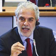 ΑΝΘΡΏΠΙΝΕΣ ΡΟΈΣ ΣΤΗΝ ΕΛΛΆΔΑ ΚΑΙ ΤΗΝ ΕΥΡΏΠΗ ΣΉΜΕΡΑ Χρήστος Στυλιανίδης Επίτροπος Ανθρωπιστικής Βοήθειας και Διαχείρισης Κρίσεων «Η πλήρης εφαρμογή του Σχεδίου Δράσης ΕΕ Τουρκίας είναι απαραίτητη για