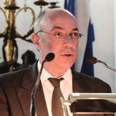 Η ΕΛΛΗΝΙΚΗ ΔΙΑΧΕΙΡΙΣΗ ΚΑΙ ΕΜΠΕΙΡΙΑ Γιώργος Πετρόγιαννης Εκπρόσωπος περιβαλλοντικών ΜΚΟ στην ΟΚΕ «Ιδιαίτερα ουσιαστική και κατά προτεραιότητα μέριμνα πρέπει να υπάρξει για ευάλωτες ομάδες, όπως