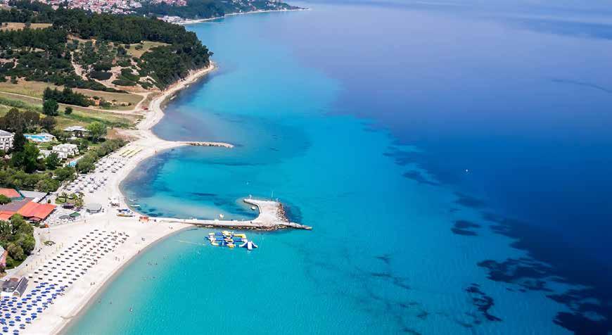 Το συγκρότημα Athos Palace, μέλος του G Hotels Group, είναι ένα πολυτελές και φιλικό ξενοδοχείο με εκπληκτική θέα στο Αιγαίο, ιδανικό για τις καλοκαιρινές σας διακοπές.