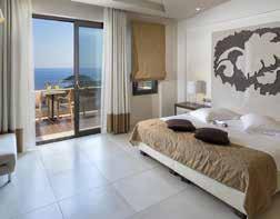 6 δίκλινα 24 μ², με ιδιωτική πισίνα και θέα θάλασσα, που μπορούν να φιλοξενήσουν έως τρία άτομα (το τρίτο άτομο παιδί).
