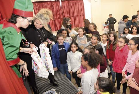 Γιώργου Σωφρόνη, ο οποίος αναφέρθηκε στη συμβολική σημασία του θεσμού, τονίζοντας ότι «γιορτάζοντας μαζί με τα παιδιά, τους γονείς και τους δασκάλους τους την επιτυχία μιας μεγάλης προσπάθειας,