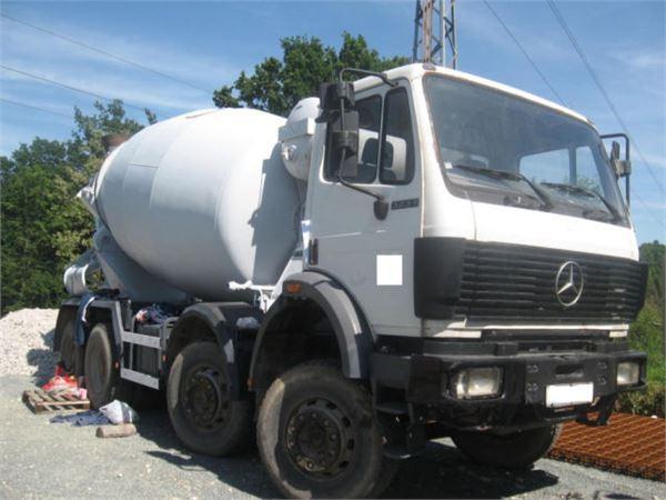Slika 4.5 auto miješalica Mercedes-Benz 3234 (http://www.mascus.hr/transport/auto-mjesalica/mercedes-benz-3234/images/drmogx8p.html) 6.