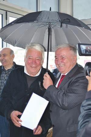 Je dan od ta kvih pri me ra je sva ka ko Agro pa puk, ali i ši re gle da no se lo Ku ku jev ci i sa mo ta kvi pri me ri mo gu re vi ta li zova ti na ša se la, re kao je prof. dr Mila din Še var lić.