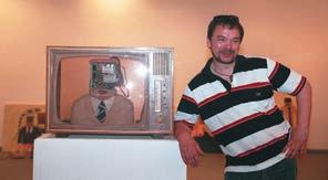 OSRH Iz lo æ ba aka dem skog sli ka ra Ne ne Mi ku li Êa u ga le ri ji Zvo ni mir Od bojnika do akademskog slikara Na kon rat nih is kus ta va i ne sre Êe ko ja je zak lju Ëi la nje go vu vojnië ku