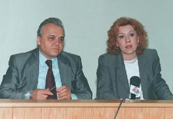4 ΑΠΡΙΛΙΟΣ - ΙΟΥΝΙΟΣ 2000 Το