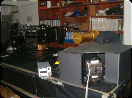 του Ι.Α.Α. στην Πεντέλη. Το εργαστήριο είναι εφοδιασμένο με ειδικές οπτικές τράπεζες για την υποστήριξη των συσκευών του τηλεσκοπίου.