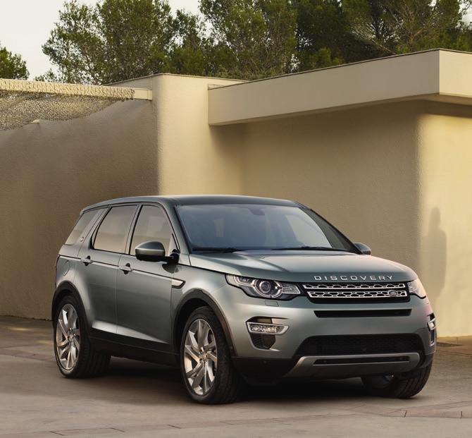 DISCOVERY SPORT POVEZUJE IZVRSNOST DIZAJNA, KONSTRUKTORSKU VJEŠTINU I IZVANREDNU PRAKTIČNOST U PREMIUM KOMPAKTNI SUV. Gerry McGovern.