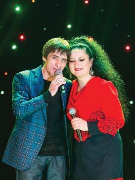 Protagonista a încredinţat alte cântece pline de sensibilitate şi farmec unor artişti în ascensiune: Cristina Scarlat ( Au înflorit cireşii ), soţii Iana şi Alexandru Şendrea ( Doar noi doi ),