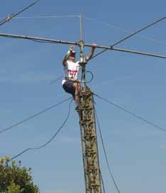 KV CQ WW WPX CW 2011. Niti prošla, 2011. godina, nije donijela bolje propagacije u svibnju (CW dio WPX natjecanja), nego što su bile na kraju ožujka (SSB dio WPX natjecanja).