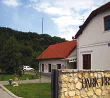 Ugodno iznenađenje po ulasku: u hodniku i u velikoj predavaonici, u dugačkome nizu obješeno je na desetke QSL-ki pristiglih nakon zadnje dvije ovakve aktivnosti!
