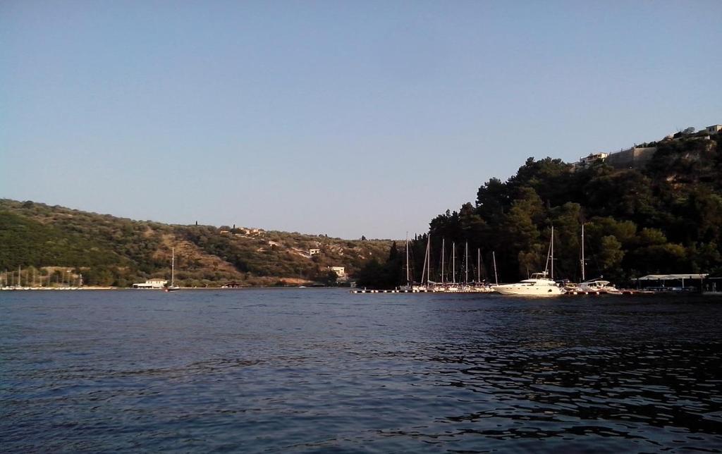 νησιά Αρκούδι και Άτοκος, καθώς και τα