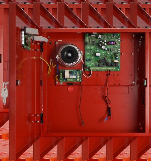 1/iv EN54 27,6V/2A/2x17Ah/LCD Τροφοδοτικό για συστήματα πυρασφάλειας RED POW ER Αυτό το προϊόν είναι κατάλληλο για συστήματα σχεδιασμένα σύμφωνα με τις προδιαγραφές EN 54-4 i EN 12101-10
