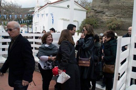 Αγίου Νικολάου στο Ν.Ο.Α. Το Διοικητικό Συμβούλιο του ΝΟΑ ευχαριστεί θερμά για τις προσφορές τους που συνετέλεσαν στην πραγματοποίηση της γιορτής τους εξής: Ντορίνα Αμωράτη και την Φιλαρμονική του Δ.