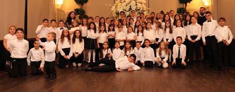 contemporary Greek dances and colourful folklore. The evening s MCs Spyridoula Agathos and Mary Stergiadis also announced the special recognition award to Mr.