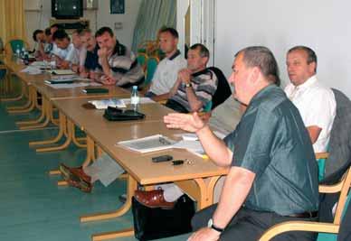 AKTUALNO Razvojni načrt Premogovnika Velenje 2005-2014 Jasna vizija za prihodnjih 10 let V juniju so uprava in prokuristi Premogovnika Velenje razširjenemu kolegiju direktorja, svetu delavcev in