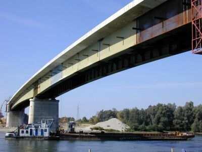 d) viseći mostovi Lučni mostovi -Glavni nosivi