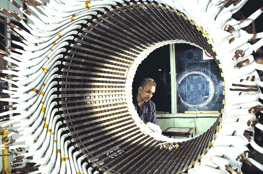 BÀI GIẢNG KỸ THUẬT ĐIỆN ĐIỆN TỬ CHƯƠNG 6 189 STATOR: còn được gọi là