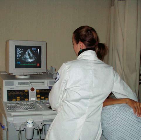 Ultrazvuk abdomena Zbog svoje dostupnosti, neškodljivosti, bezbolnosti, mogućnosti brzog izvođenja pretrage, pristupačnosti prinošenja uređaja pacijentu koji je otežane pokretljivosti, kao i zbog